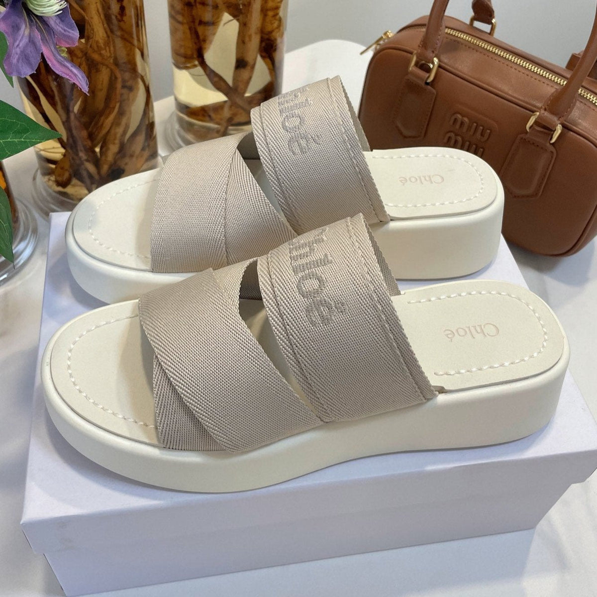CHLOÉ WOODY WEDGE SANDALS IN DOVE GREY CANVAS WITH WHITE RUBBER SOLE