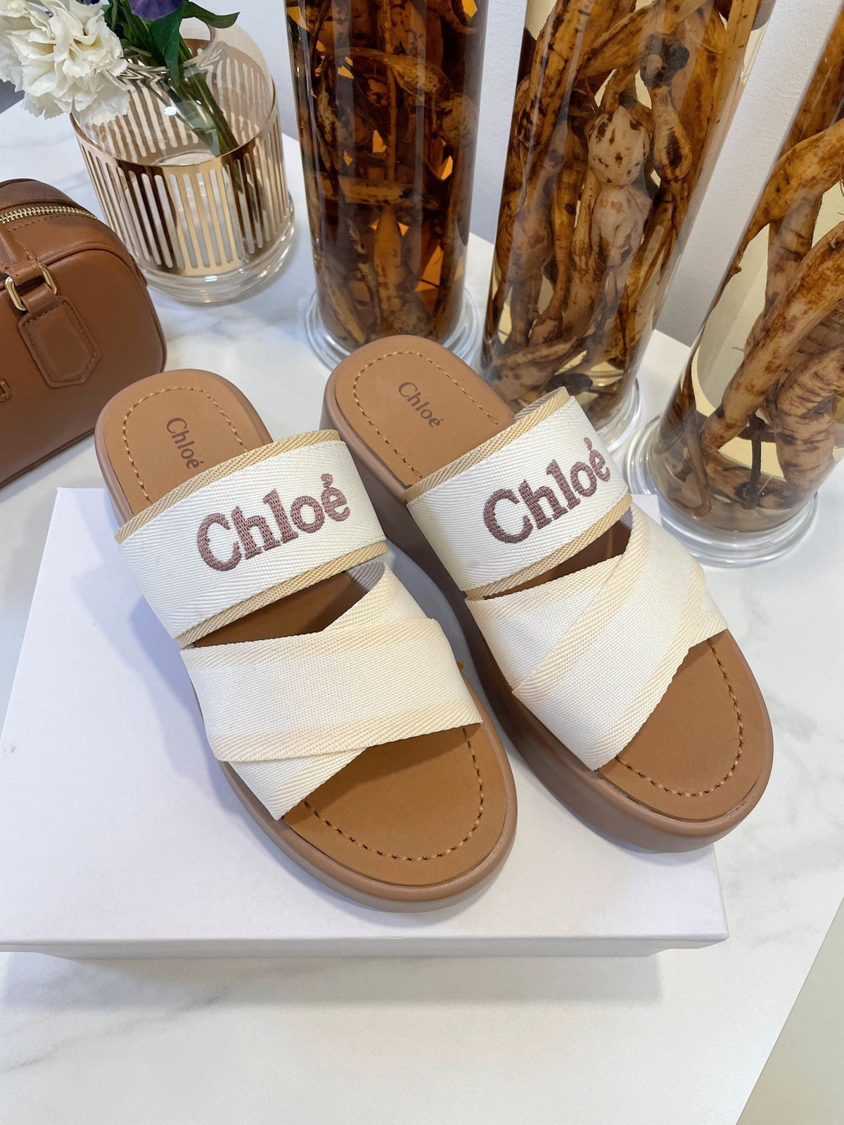 CHLOÉ WOODY WEDGE SANDALS IN WHITE CANVAS WITH CIDER BROWN RUBBER SOLE