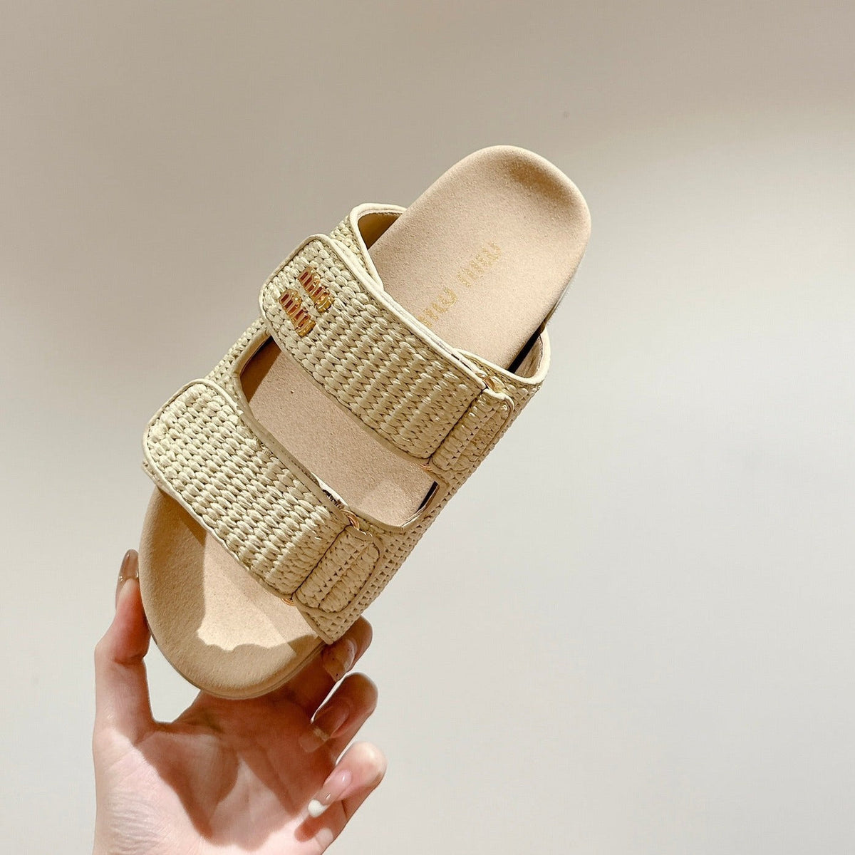 Women's Sandals Bright Cream Sheepskin With Straps