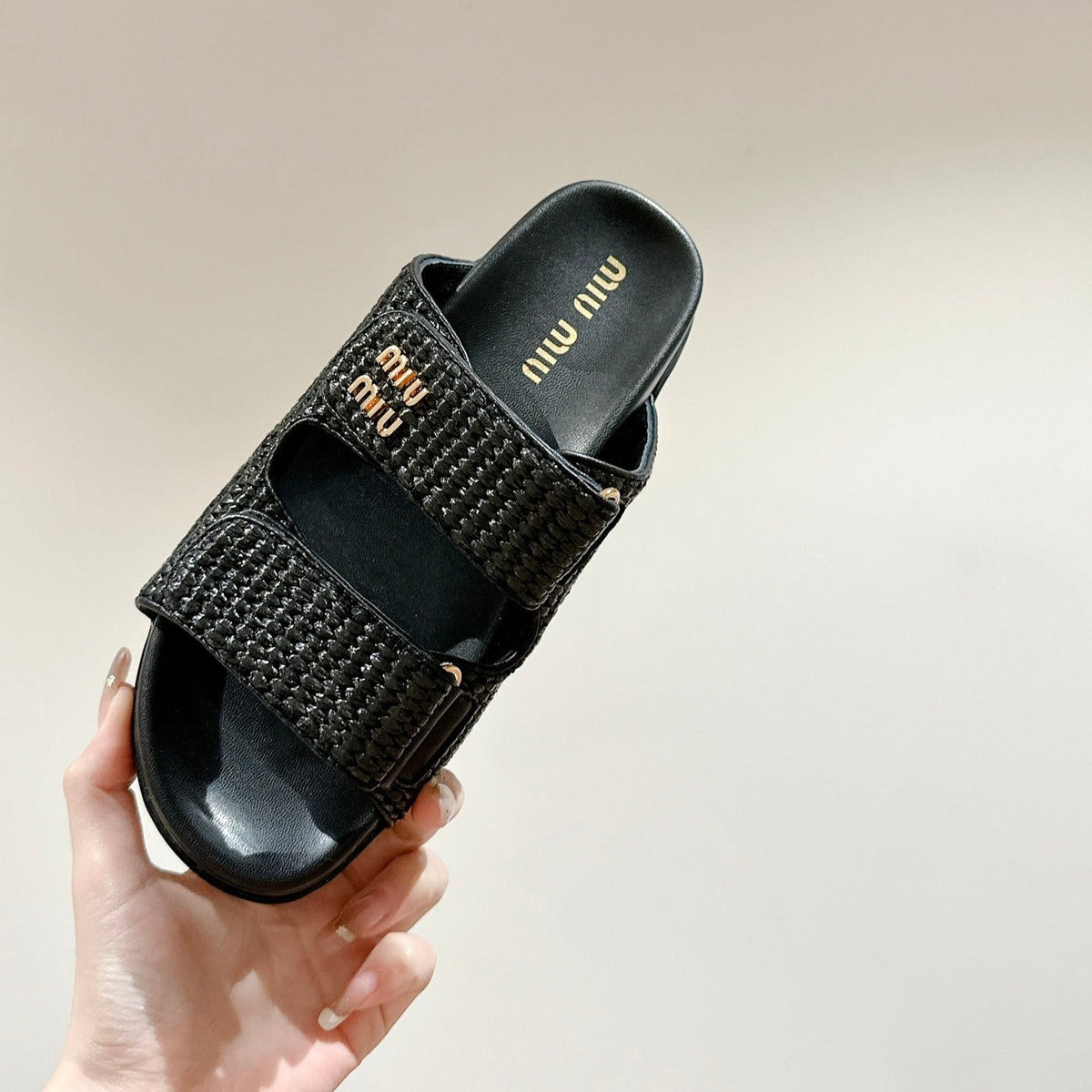 Women's Sandals Black Sheepskin With Straps