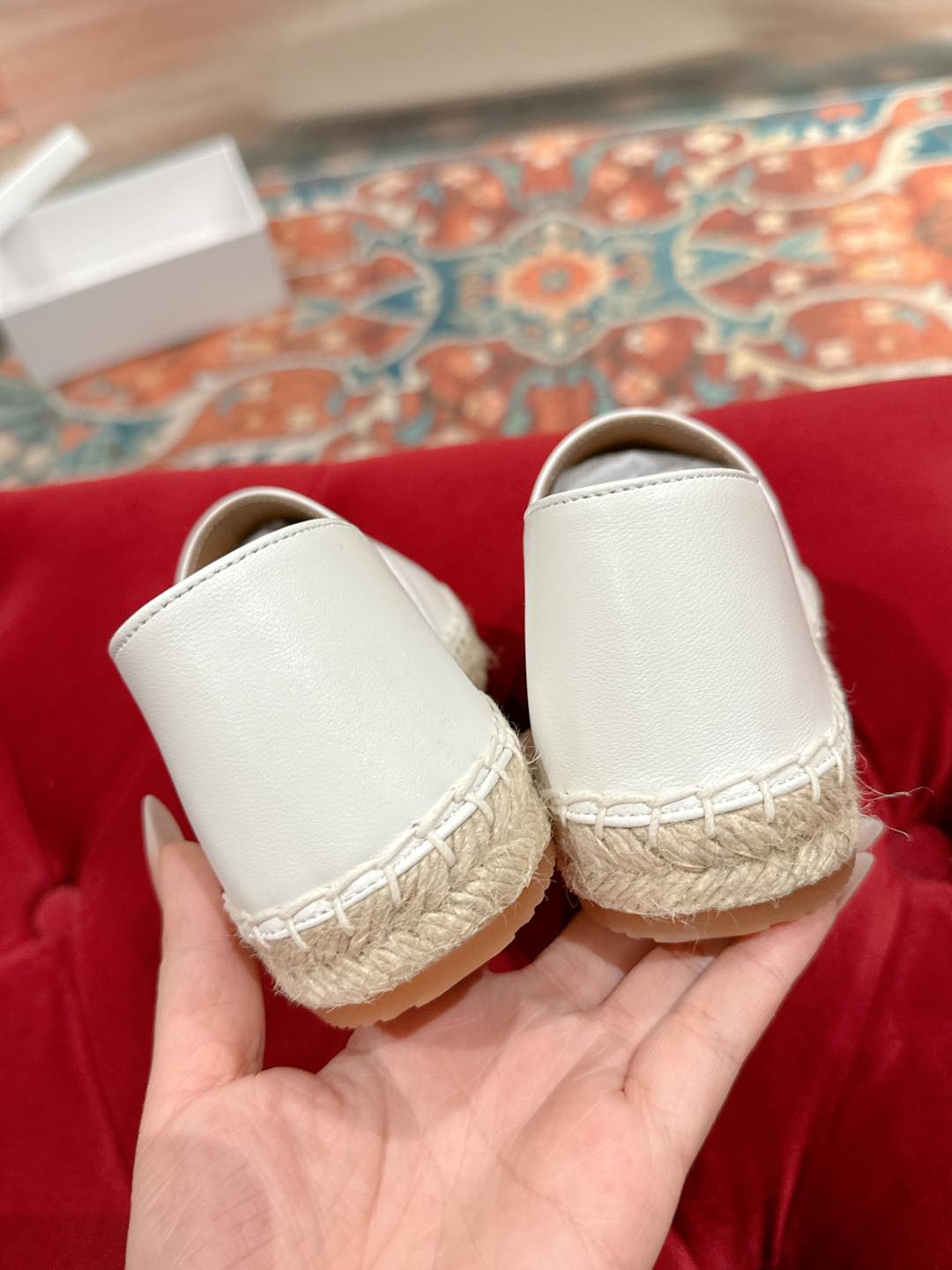 ESPADRILLES WHITE SHINY CALFSKIN EMBOSSED LOGO
