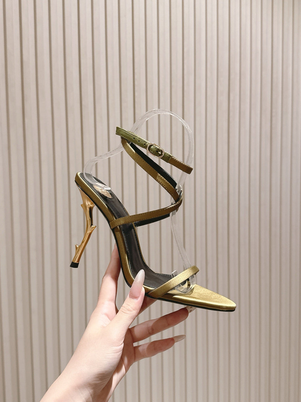 YSL 25S STRAPPY HIGH-HEEL SANDALS 100 MM IN OLIVE GREEN LAMBSKIN