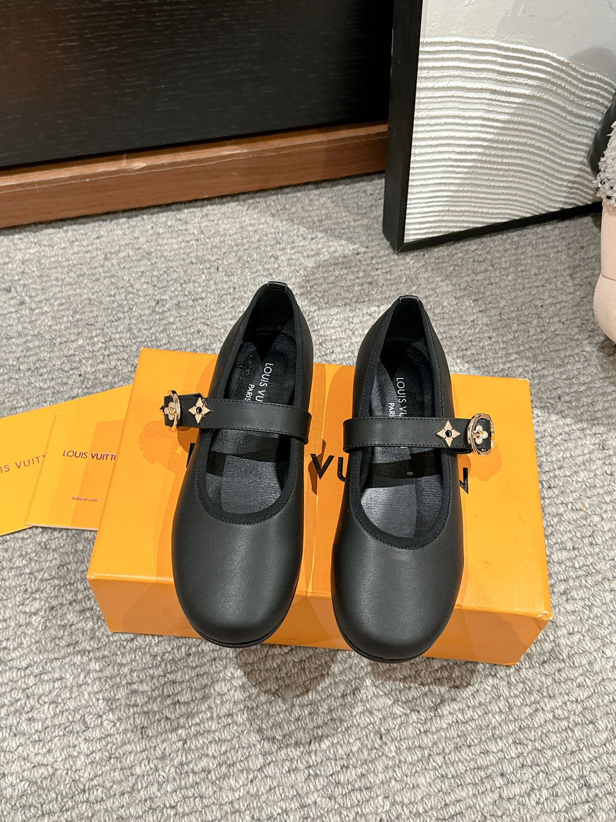 MARY JANE SHOES IN BLACK SHEEPSKIN