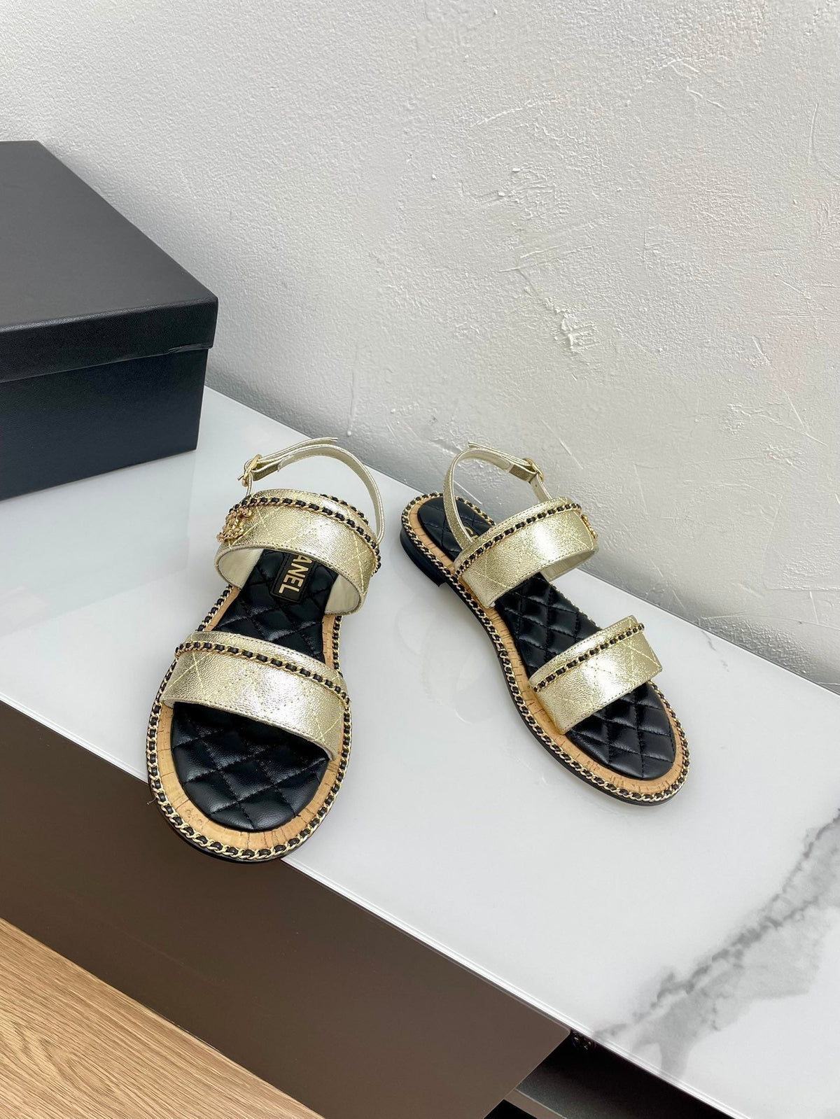 DOUBLE STRAPS SANDALS IN LIGHT GOLD LAMBSKIN