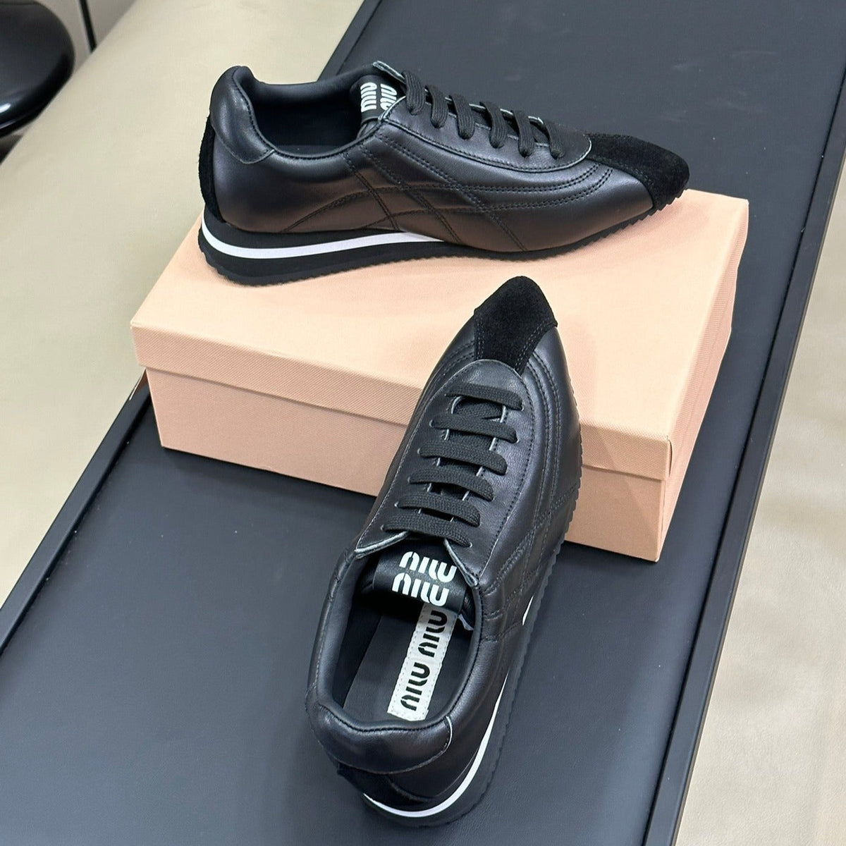 POINTED SPORTS SHOES BLACK LAMBSKIN
