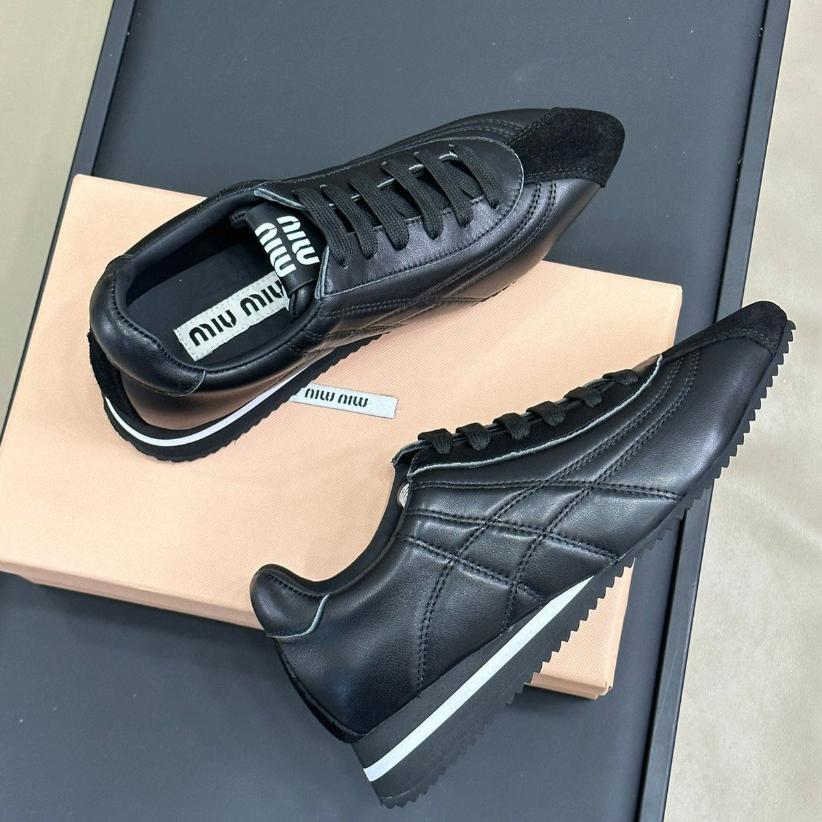 POINTED SPORTS SHOES BLACK LAMBSKIN