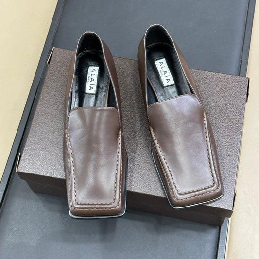 ALAIA 25S SQUARE TOE LOAFER IN BROWN CALFSKIN