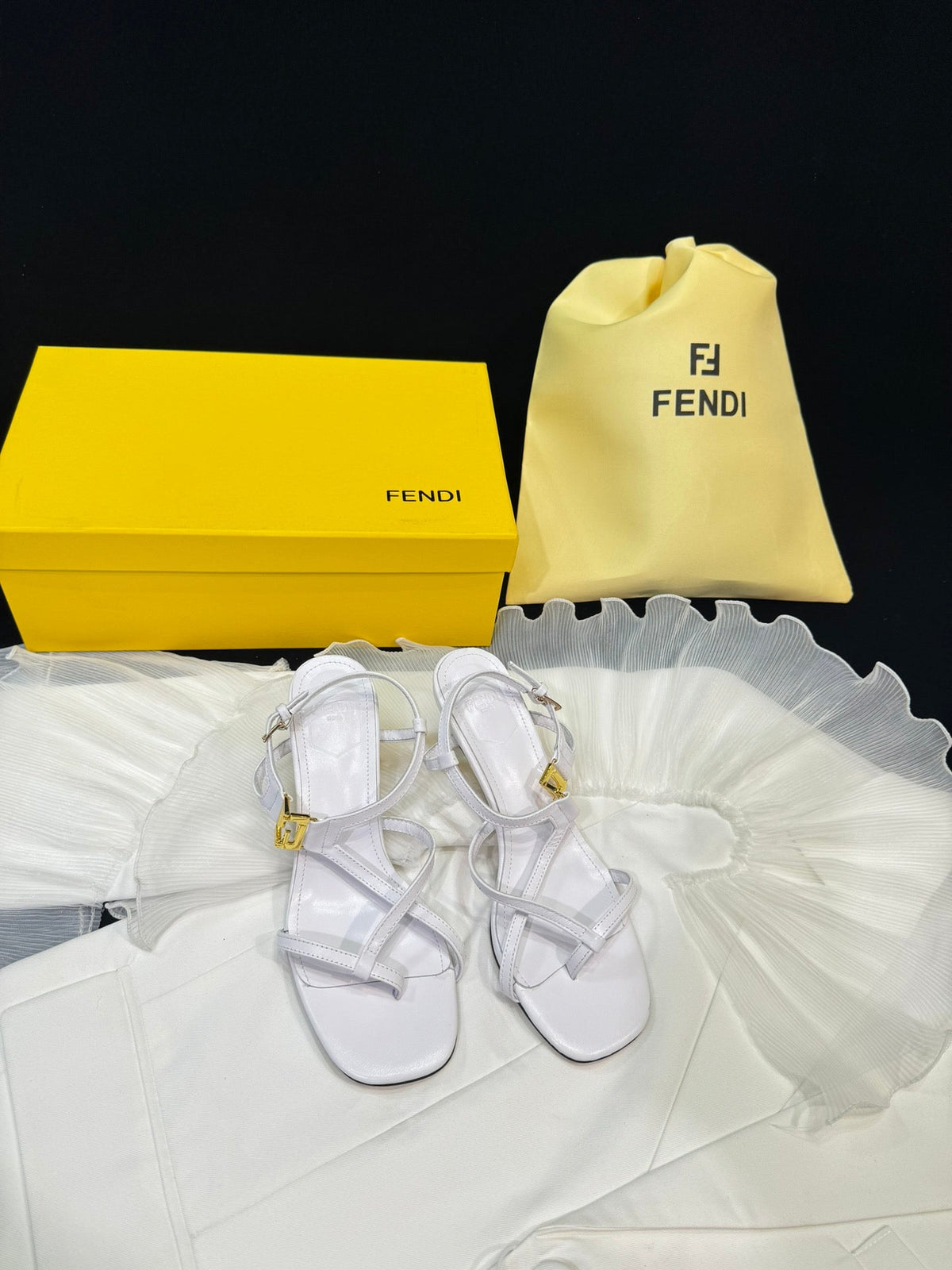FENDI FFOLD MEDIUM-HEELED 55 MM SANDALS IN WHITE LAMBSKIN WITH GOLD HARDWARE