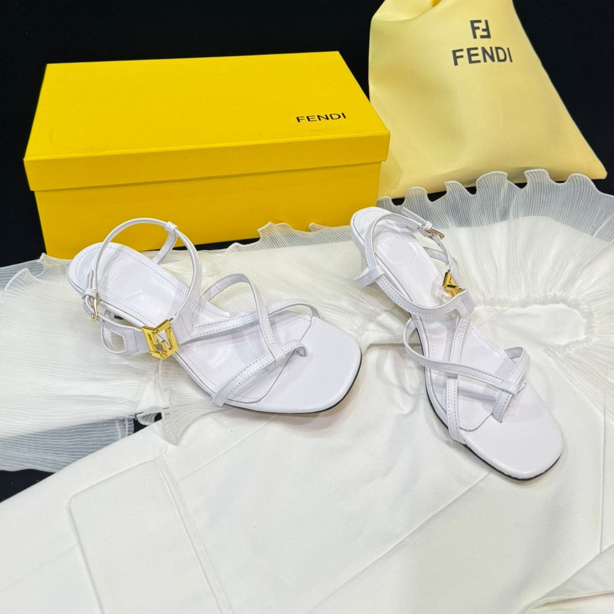 FENDI FFOLD MEDIUM-HEELED 55 MM SANDALS IN WHITE LAMBSKIN WITH GOLD HARDWARE