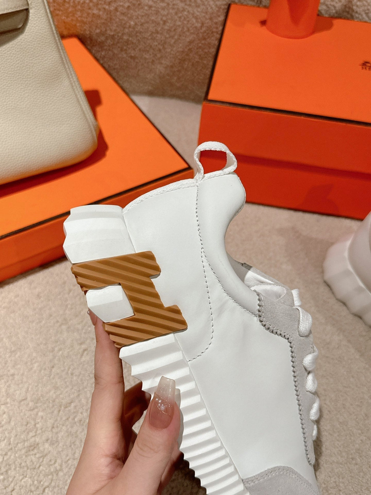 MAINLAND SNEAKER IN PALE GRAY SUEDE AND WHITE CALFSKIN 959308