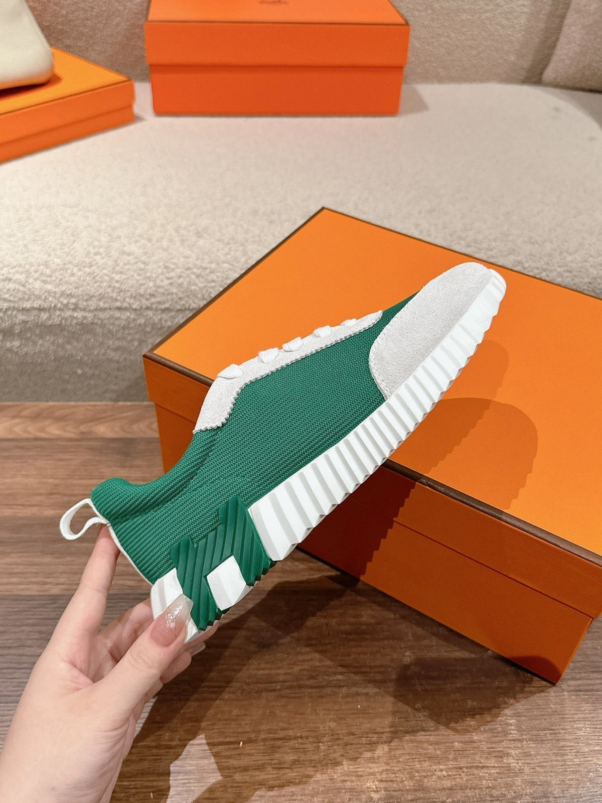 MAINLAND SNEAKER IN PALE GRAY SUEDE AND FOREST GREEN BREATHABLE MESH FABRIC