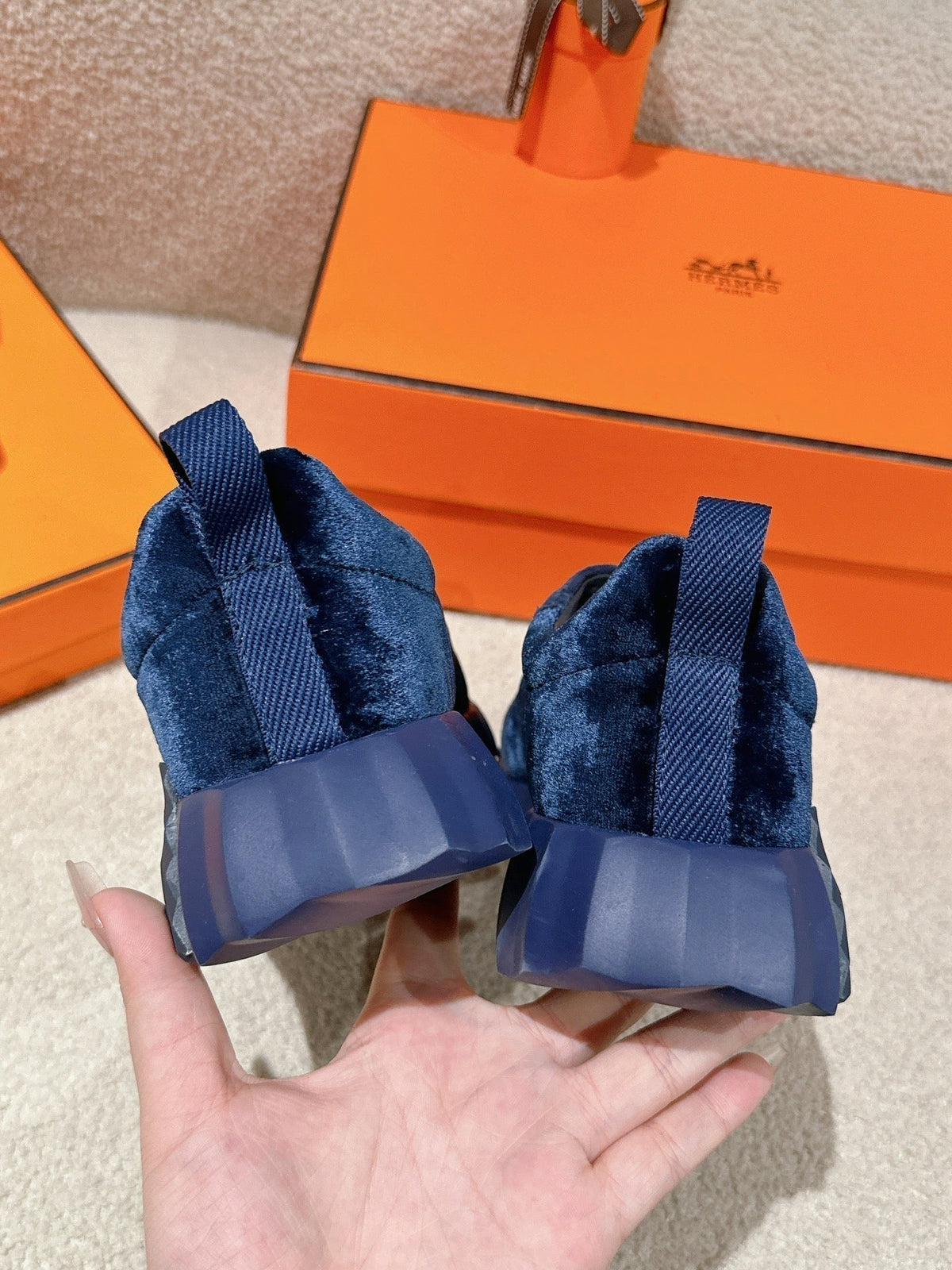 MAINLAND SNEAKER IN NAVY BLUE SUEDE AND BLACK VELVET