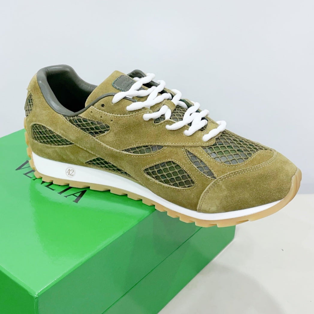ORBIT SNEAKER IN OLIVE GREEN SUEDE AND TECHNICAL MESH