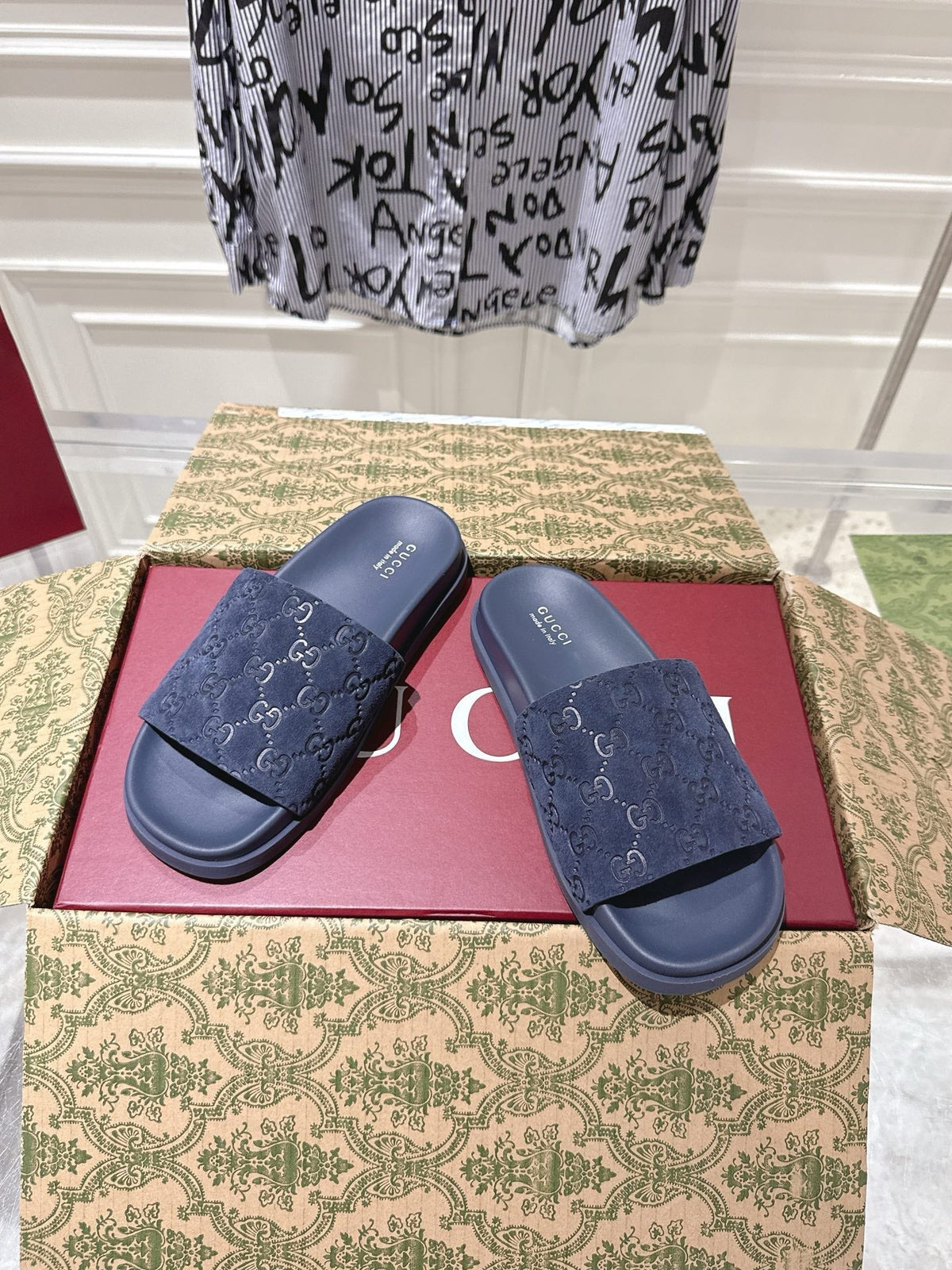 GG SLIDES IN NAVY BLUE SUEDE WITH EMBOSSED LOGO STYLE 4