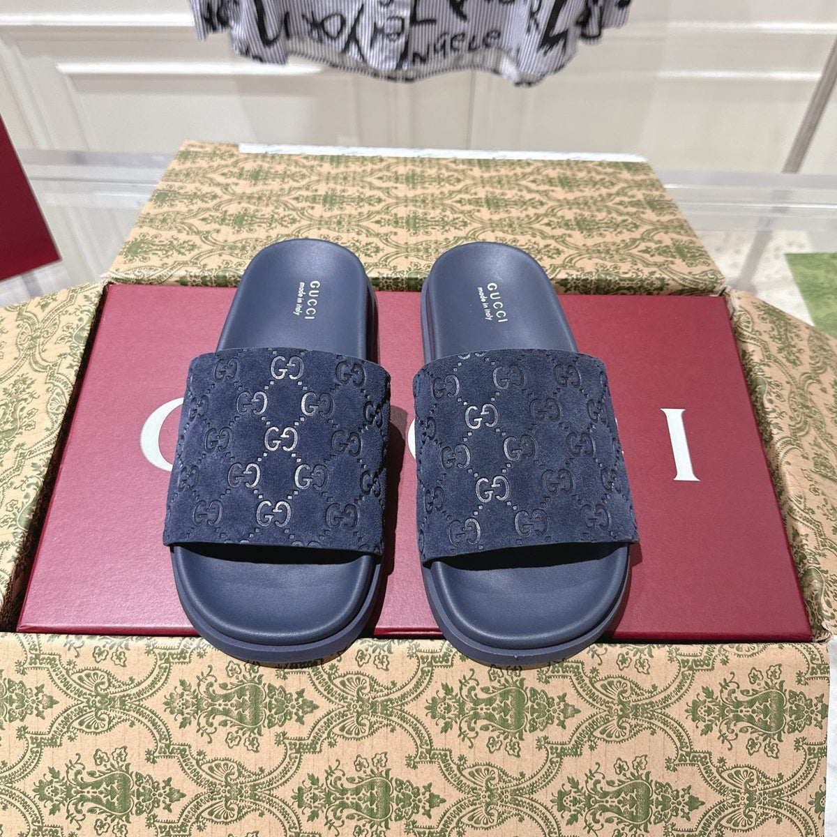 GG SLIDES IN NAVY BLUE SUEDE WITH EMBOSSED LOGO STYLE 4