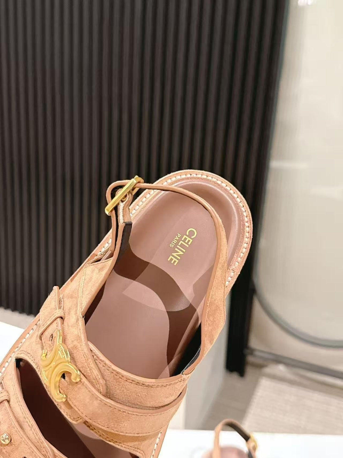 CELINE 25S TIPPI TRIOMPHE SANDAL IN BROWN CALFSKIN SUEDE