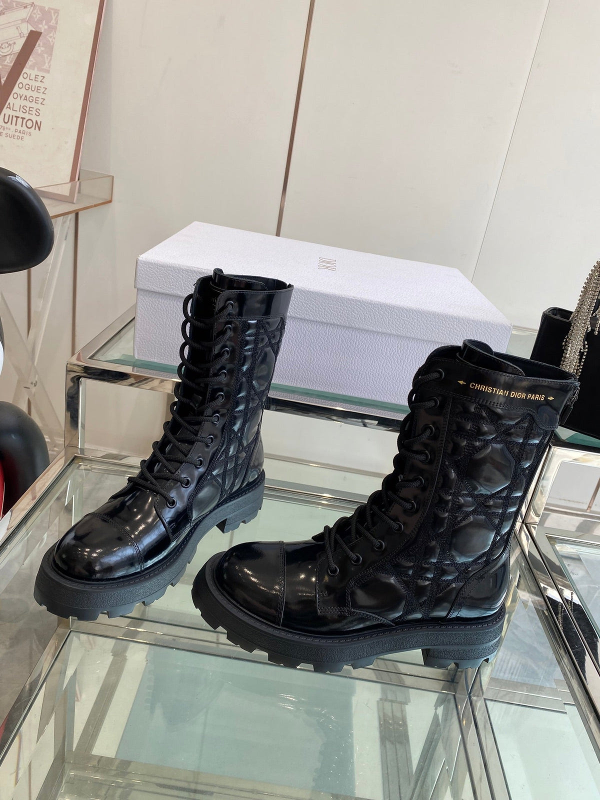 DIOR 25S D-UNIT ANKLE BOOT IN BLACK QUILTED CANNAGE CALFSKIN