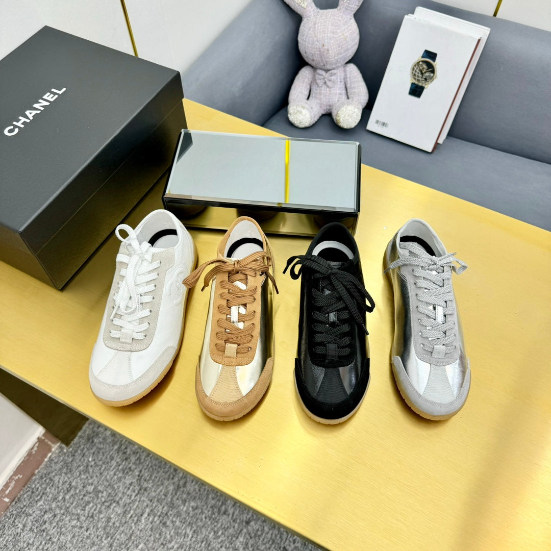 CC SNEAKER IN GOLD CALFSKIN AND SUEDE