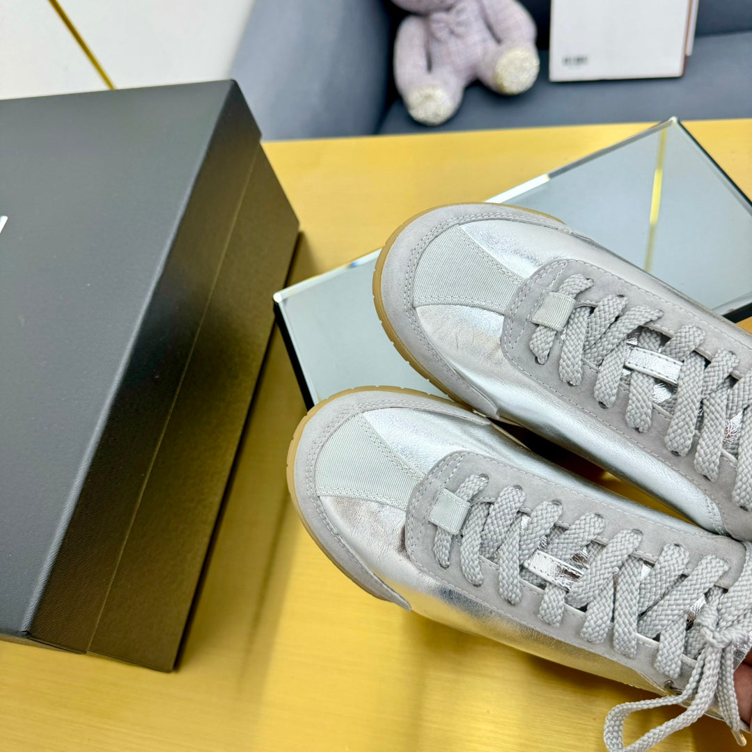 CC SNEAKER IN SILVER GRAY CALFSKIN AND SUEDE