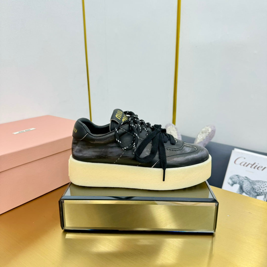 THICK-SOLED RETRO SNEAKERS IN BLACK DUST LAMBSKIN