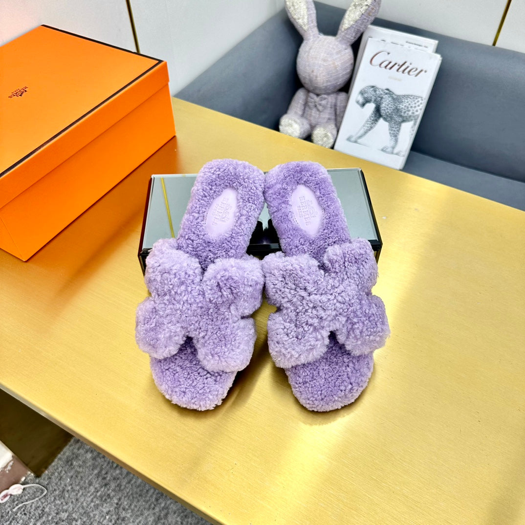 ORAN SHEARLING SANDALS PERIWINKLE PURPLE