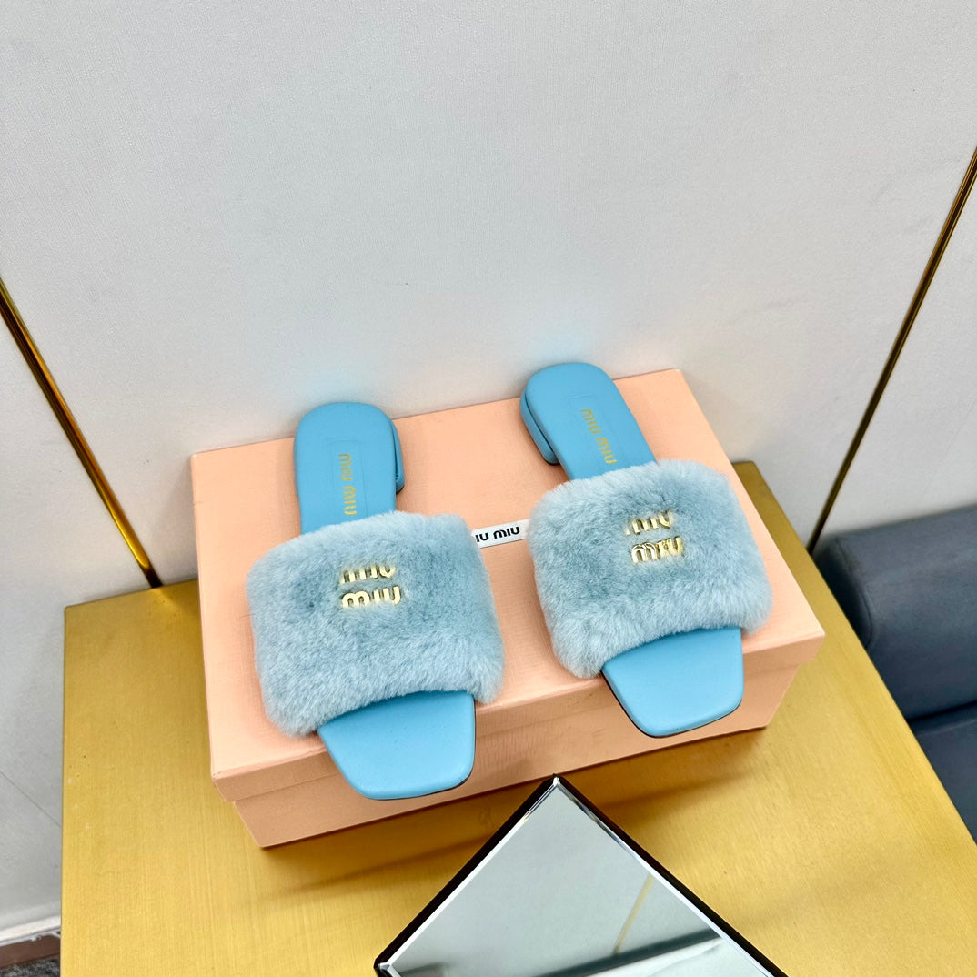 SKY BLUE SLIPPERS LAMB FUR