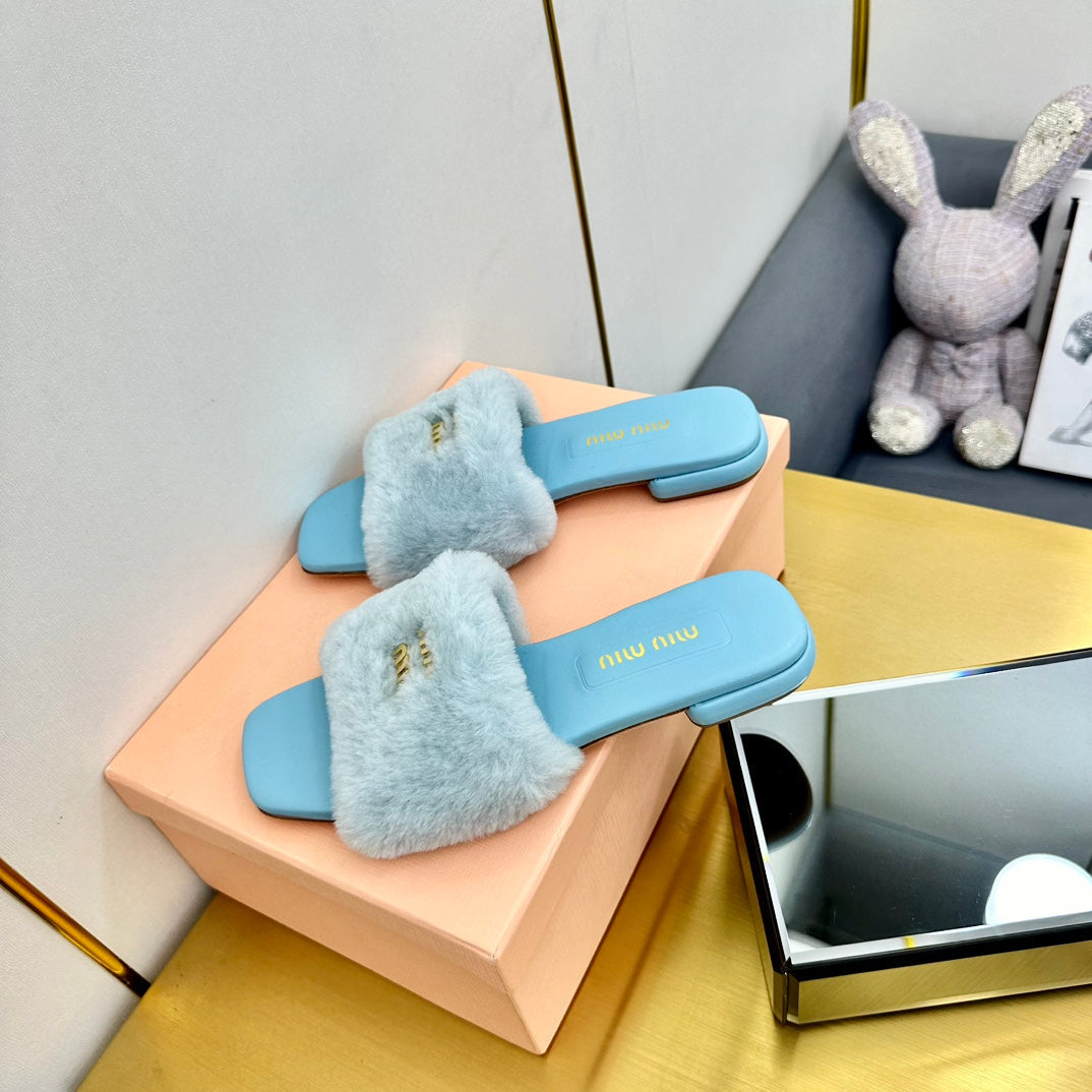 SKY BLUE SLIPPERS LAMB FUR