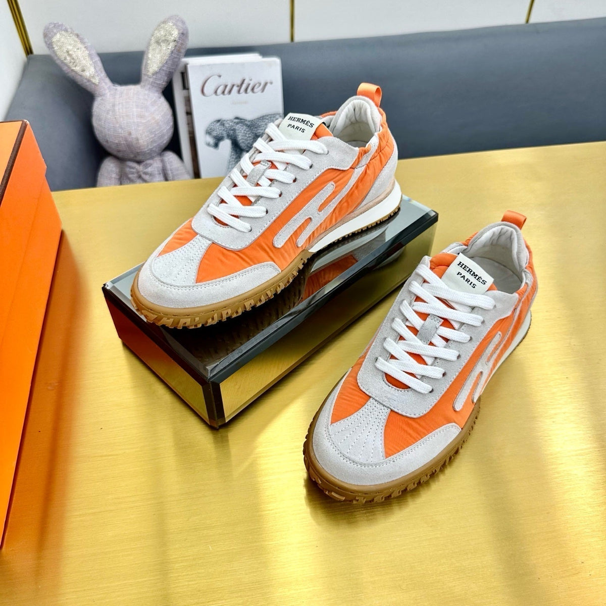 JET SNEAKER IN PALE GRAY SUEDE MIX ORANGE CALFSKIN