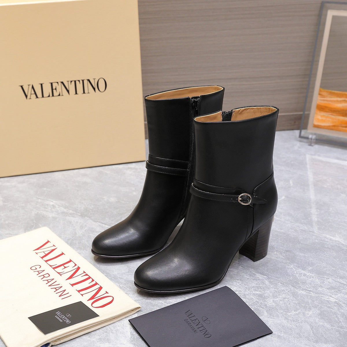 VALENTINO 25S GARAVANI VLOGO LOW BOOTS 80 MM IN BLACK CALFSKIN