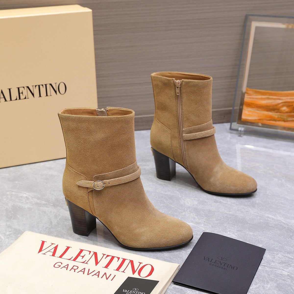 VALENTINO 25S GARAVANI VLOGO LOW BOOTS 80 MM IN LIGHT BROWN SUEDE
