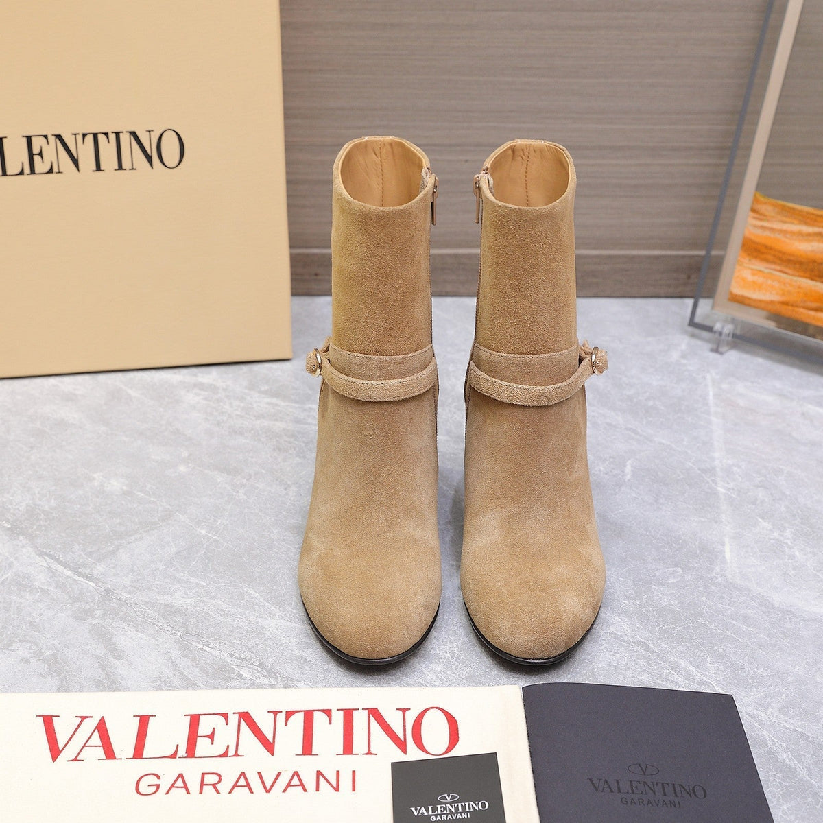 VALENTINO 25S GARAVANI VLOGO LOW BOOTS 80 MM IN LIGHT BROWN SUEDE