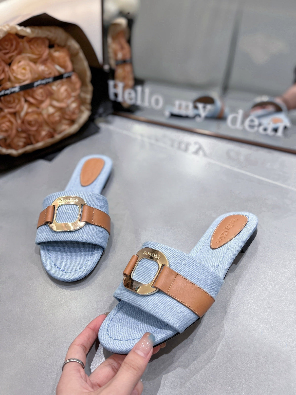 CHLOÉ SLIDE MULE IN LIGHT BLUE DENIM AND BROWN CALFSKIN GOLD HARDWARE