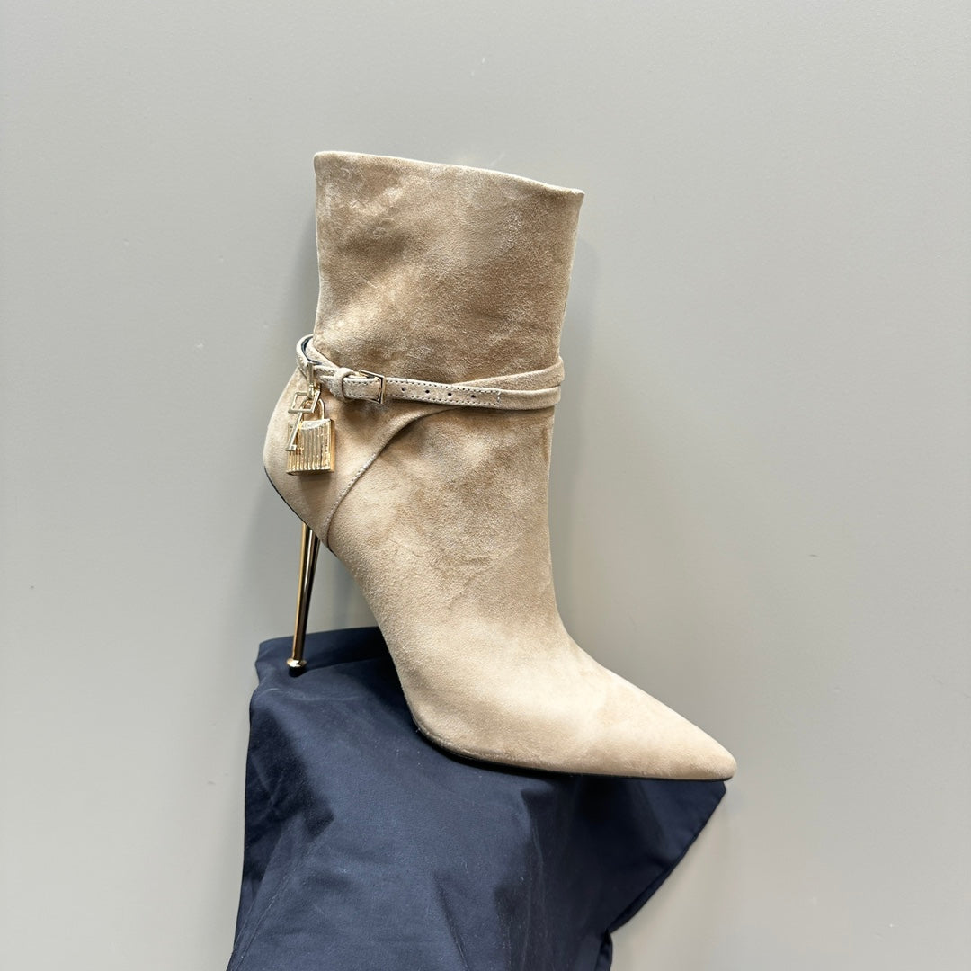 PADLOCK 10 CM ANKLE BOOTS IN TAN BROWN SUEDE