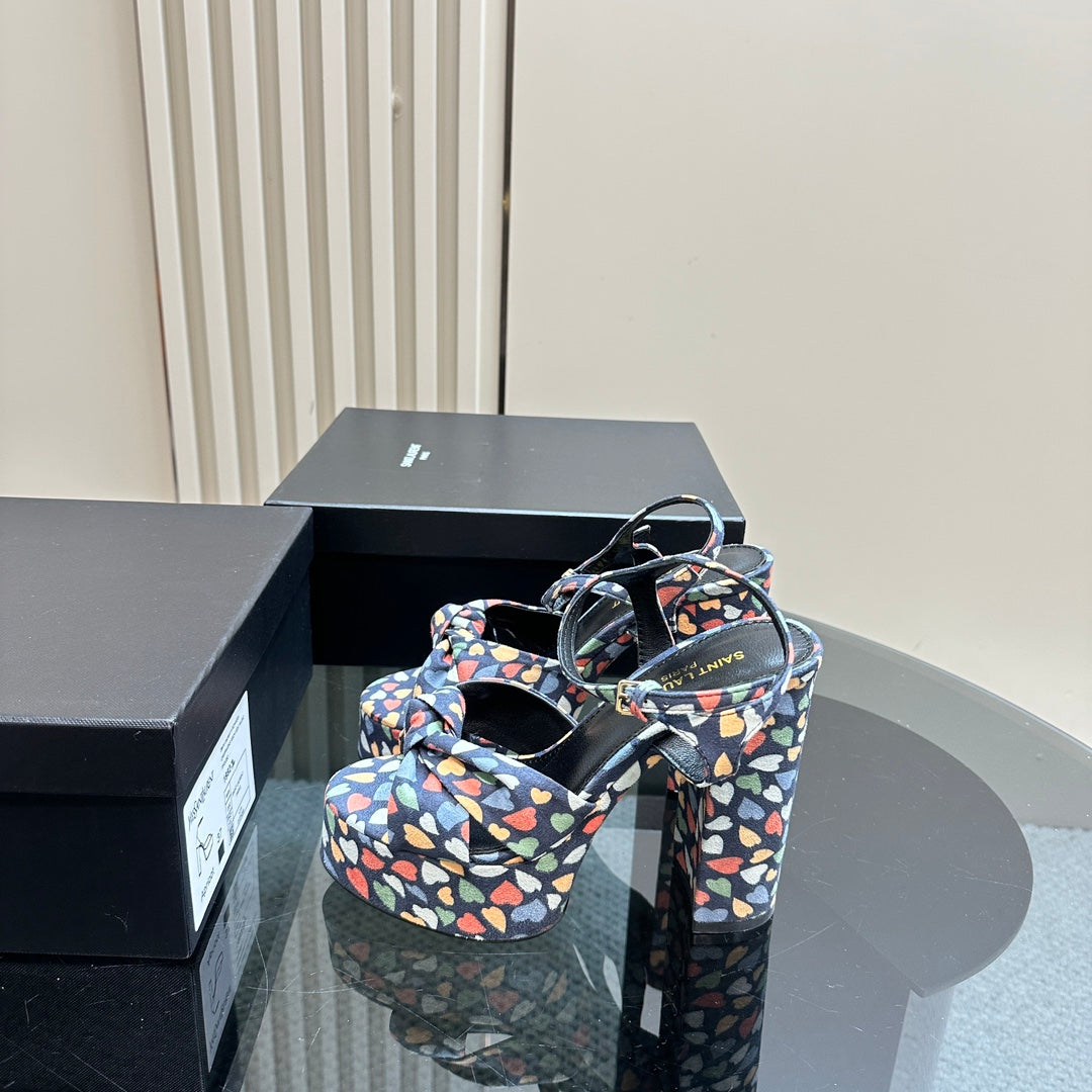 BIANCA PLATFORM SANDALS IN COLORFUL HEARTS PRINT VELVET