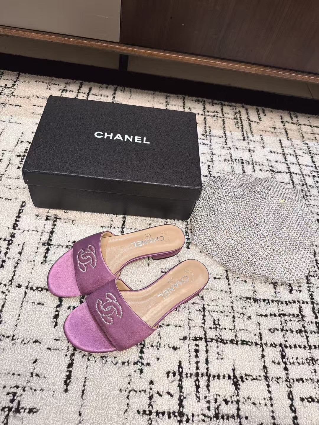SLIPPERS IN LILAC PURPLE SATIN MIX CALFSKIN