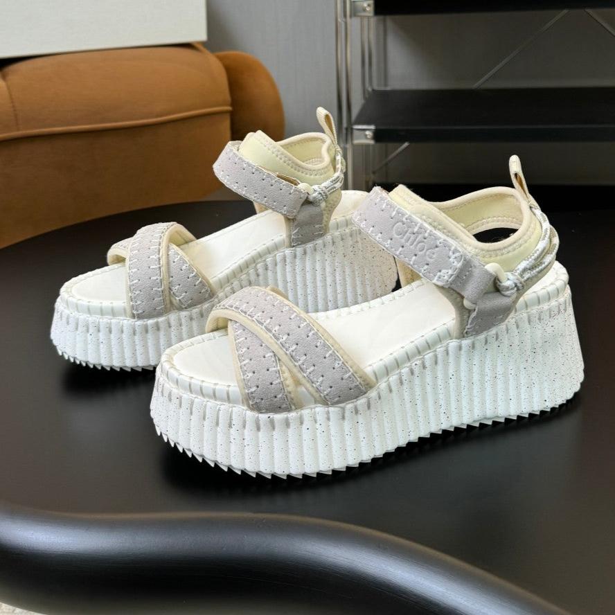 NAMA WEDGE SANDAL 8 CM IN PASTEL GREY SUEDE AND WHITE RUBBER