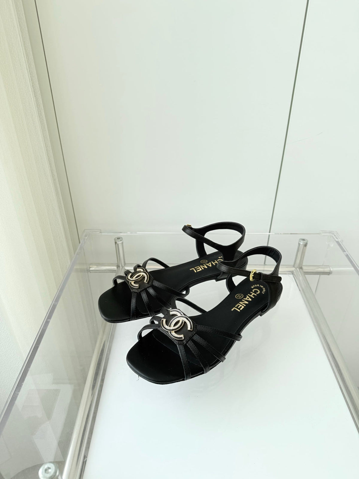 FLAT SANDALS 1 CM IN BLACK LAMBSKIN