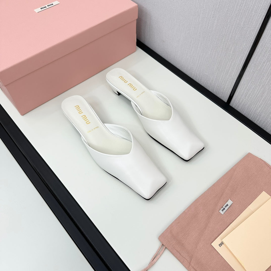 SQUARE TOE MULES WHITE SHEEPSKIN