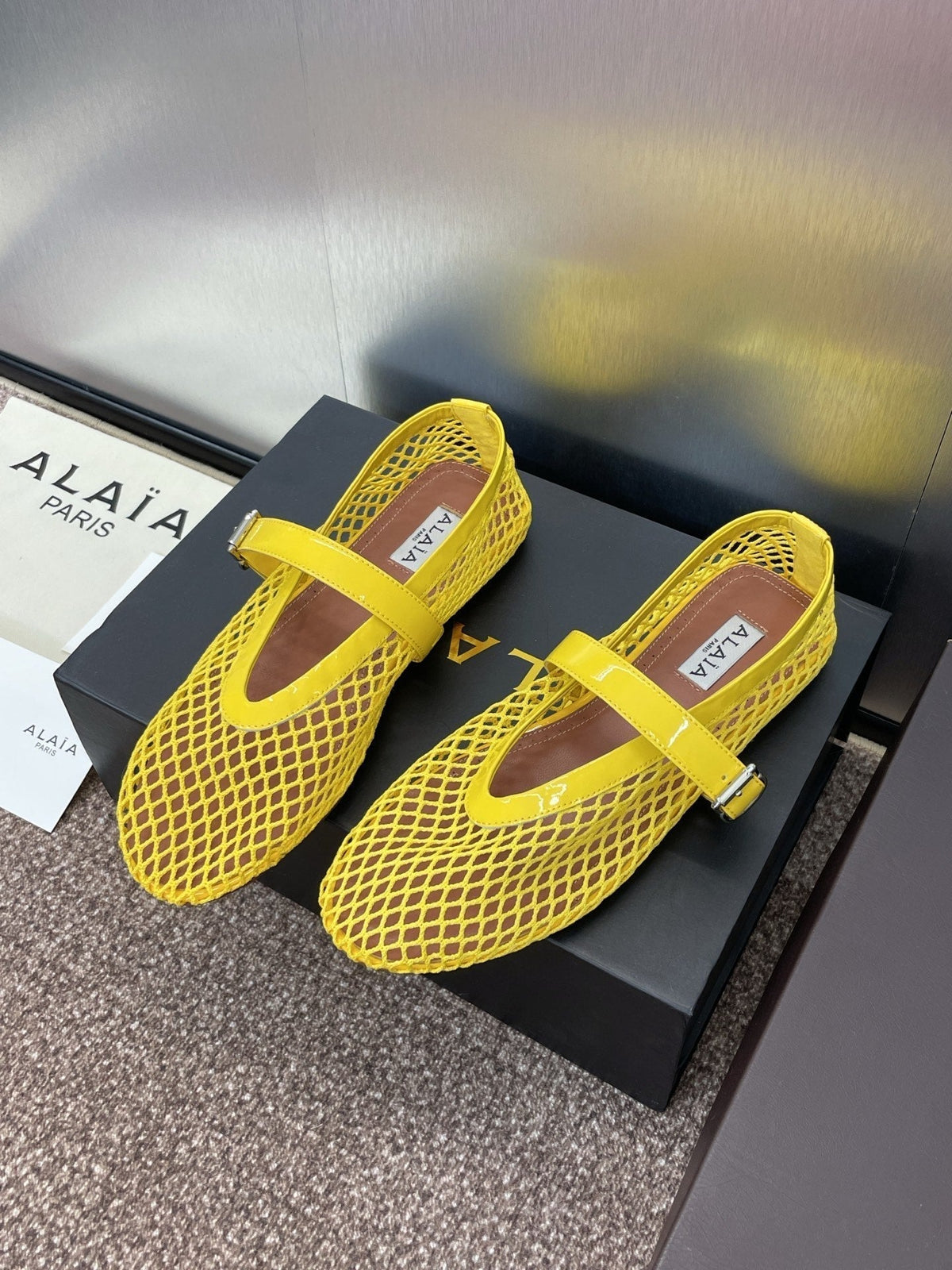 ALAIA MARY JANE FLAT 25S IN YELLOW MESH CALFSKIN