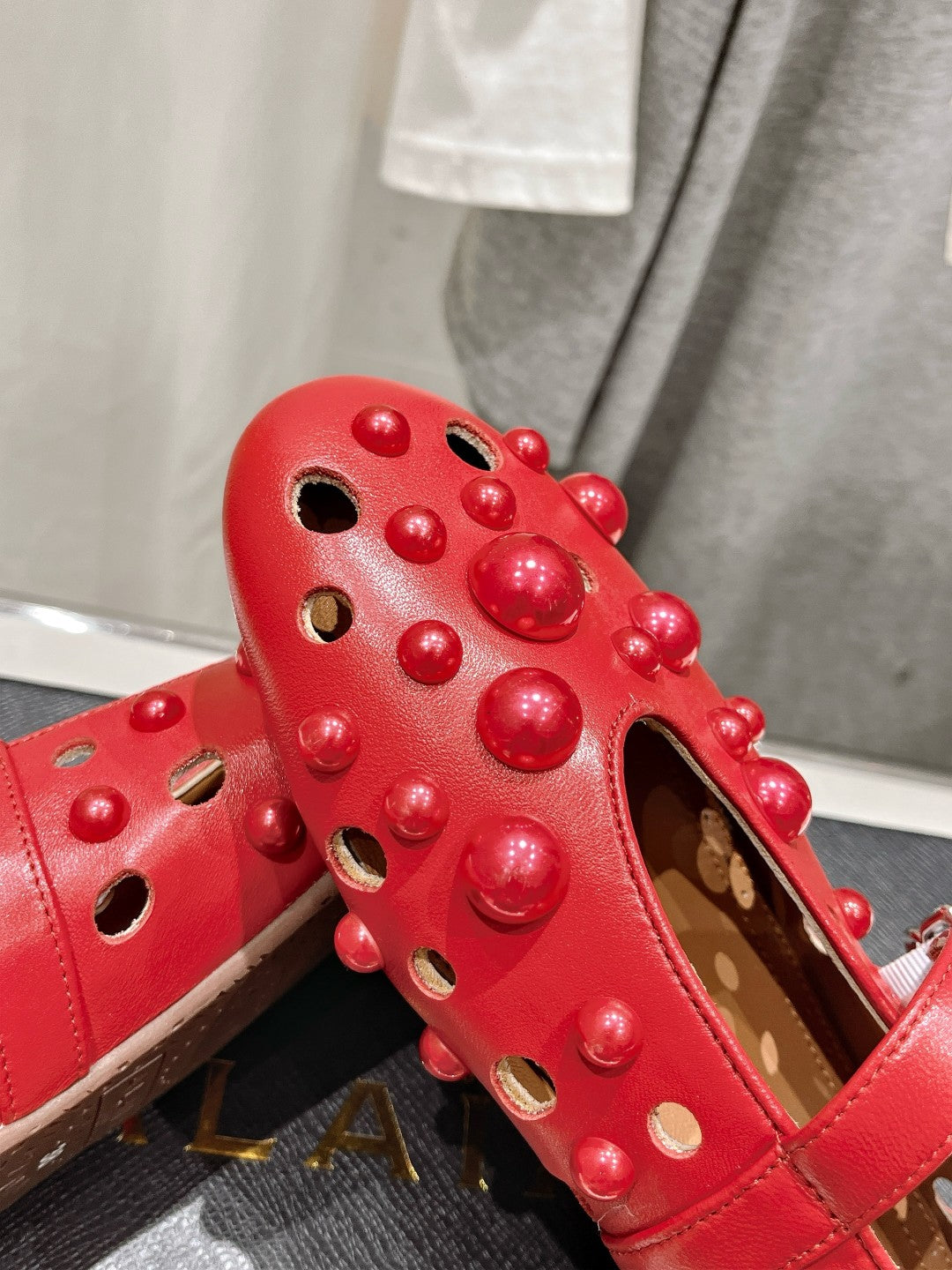 ALAIA PEARL MARY JANE SHOES IN ROSE RED LAMBSKIN
