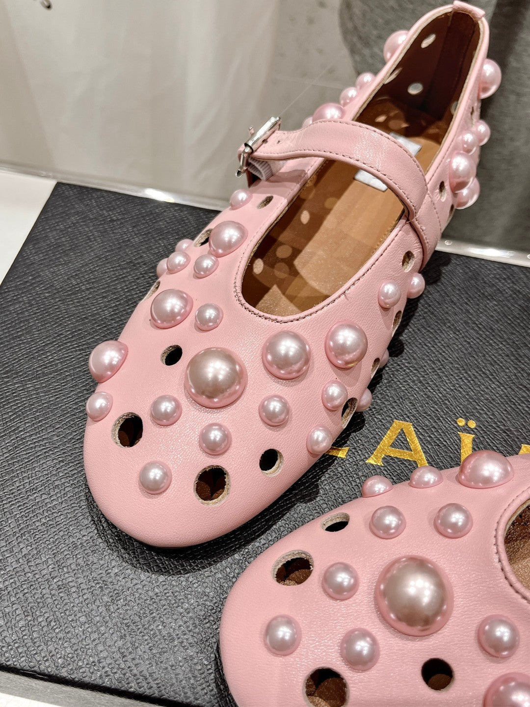 ALAIA PEARL MARY JANE SHOES IN LIGHT PINK LAMBSKIN