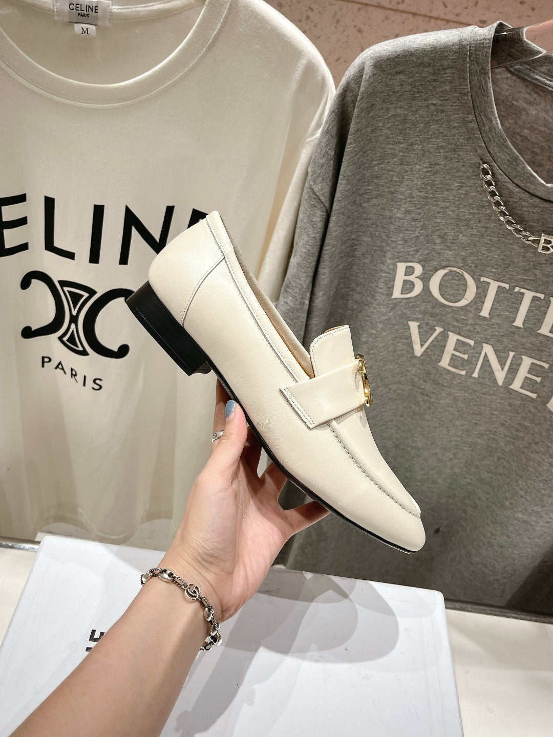 TRIOMPHE LOAFER IN WHITE SMOOTH CALFSKIN GOLD HARDWARE