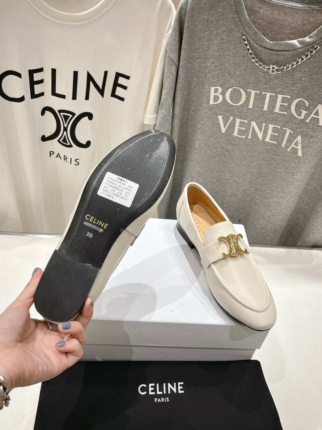 TRIOMPHE LOAFER IN WHITE SMOOTH CALFSKIN GOLD HARDWARE