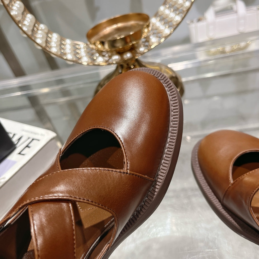 Sandal Chestnut Cowhide With Cross-strap