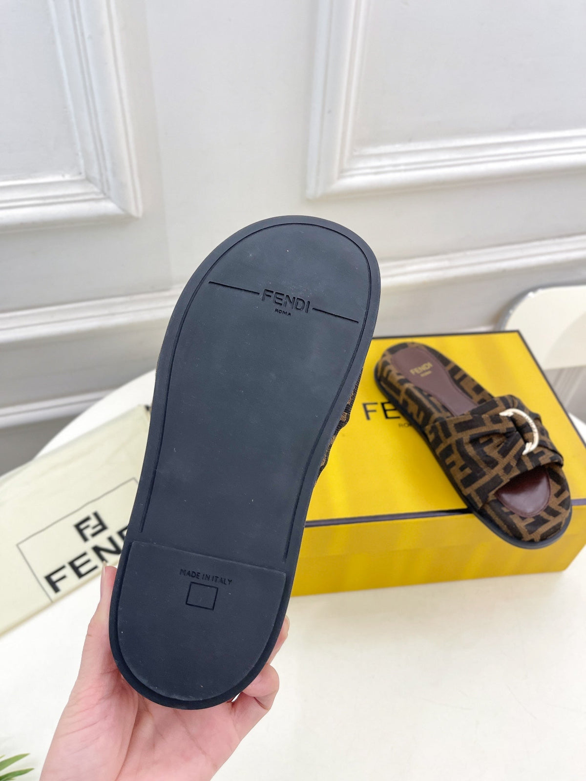 FENDI FLAT SLIPPER IN CHOCOLATE BROWN MONOGRAM JACQUARD FABRIC WITH GOLD HARDWARE