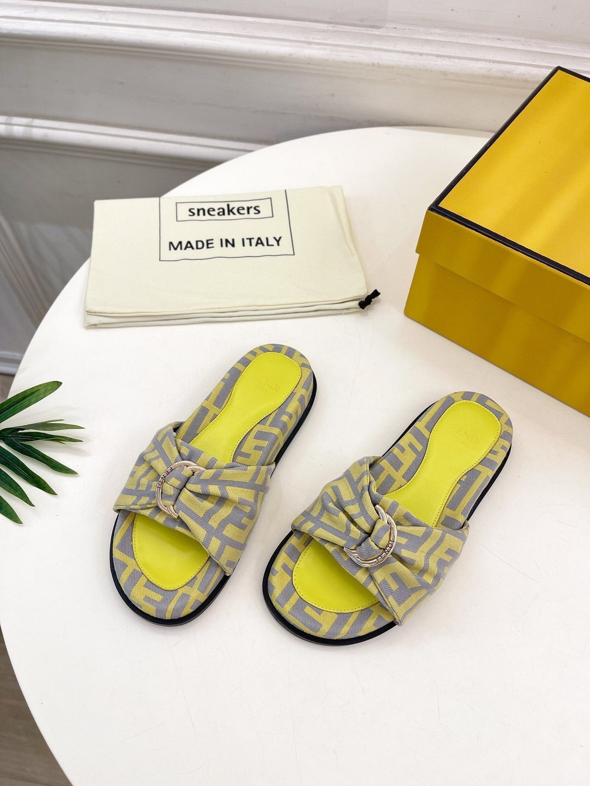 FENDI FLAT SLIPPER IN YELLOW MIX GREY MONOGRAM JACQUARD FABRIC WITH GOLD HARDWARE