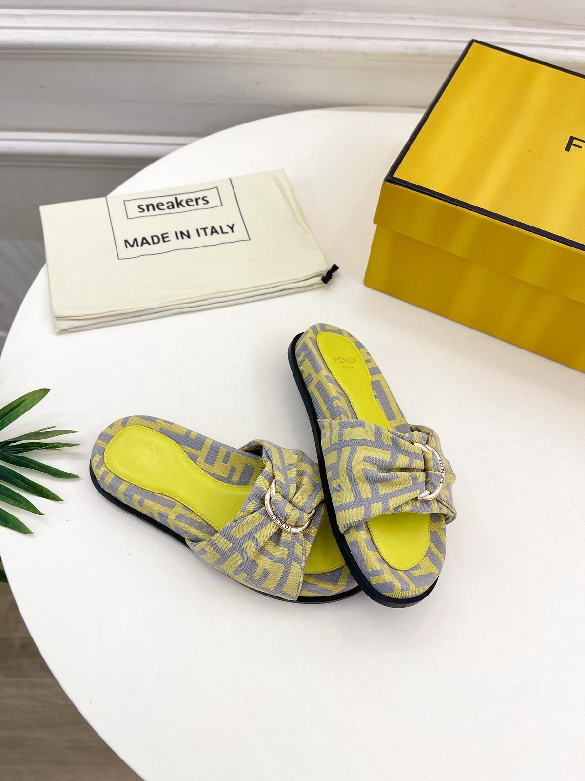FENDI FLAT SLIPPER IN YELLOW MIX GREY MONOGRAM JACQUARD FABRIC WITH GOLD HARDWARE