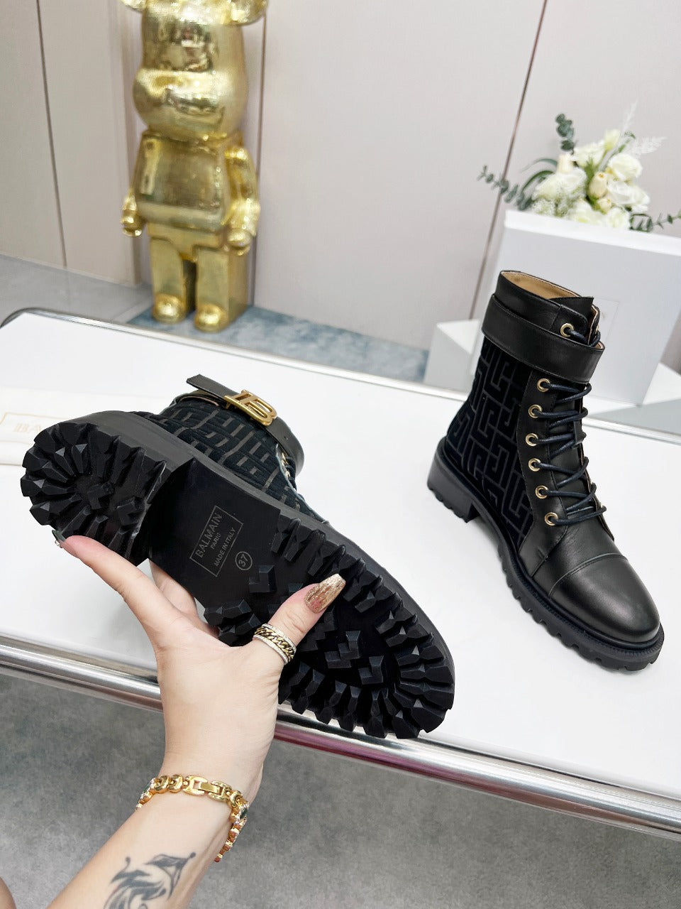 BALMAIN 26S BOOTS IN BLACK CALFSKIN AND SUEDE
