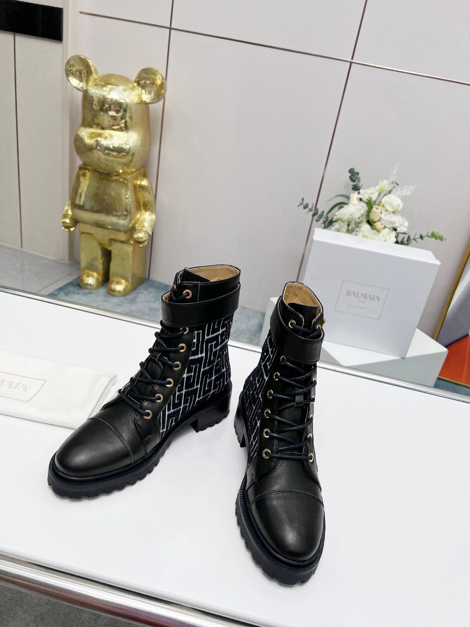 BALMAIN 26S BOOTS IN BLACK CALFSKIN AND WOOL